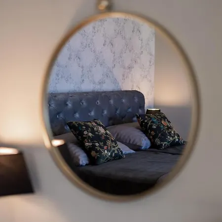 Luxury Peitho Apartment *